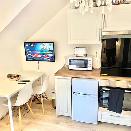 London Studio Self Contained, Newly Furbished Dış mekan fotoğraf
